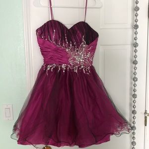 Strapless formal dress